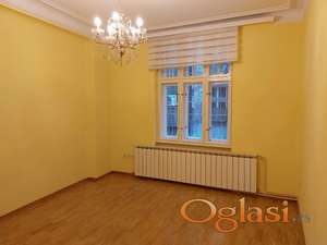 Salonski poslovni prostor u centru Beograda, 70m2